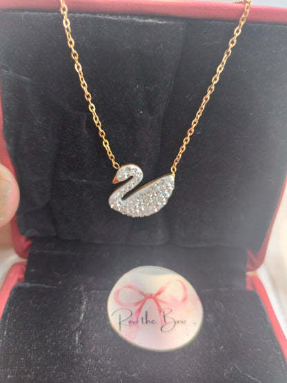 Swan Pendant White