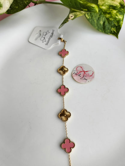 Pink clovar chain bracelet