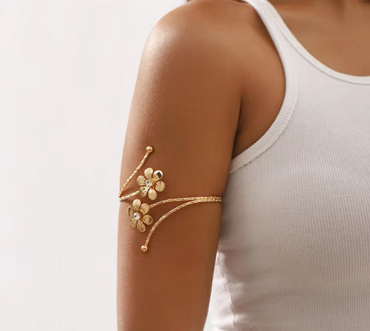 Golden Floral Arm Cuff-02