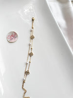 Load image into Gallery viewer, Pearl Clovar double chain Bracelet
