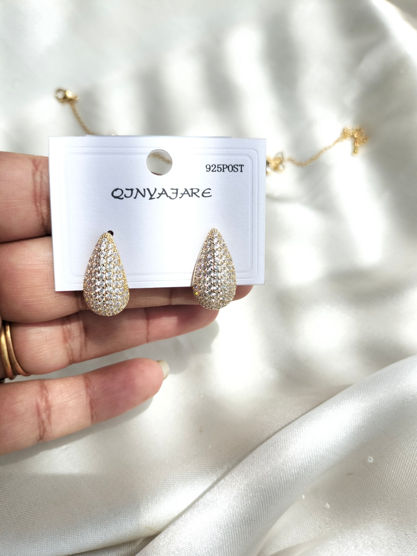 Dew Drop Earring(Golden)