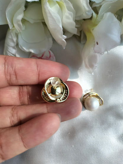 Pearl Nest Stud golden-03