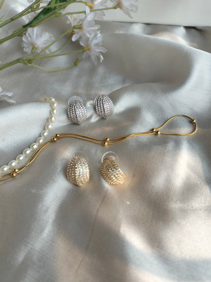 Luna Shimmer Stud Golden