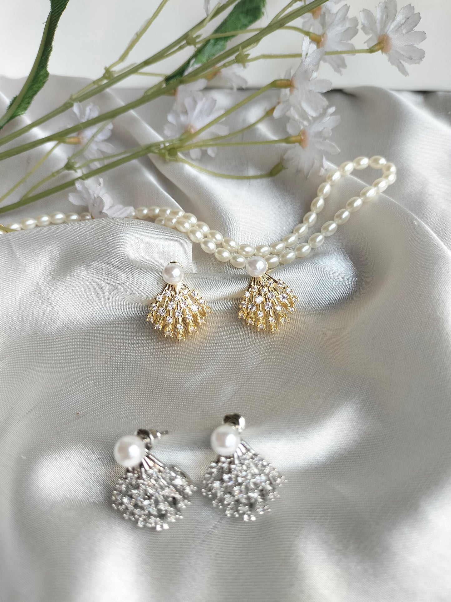 Pearl Zircon Nest Silver