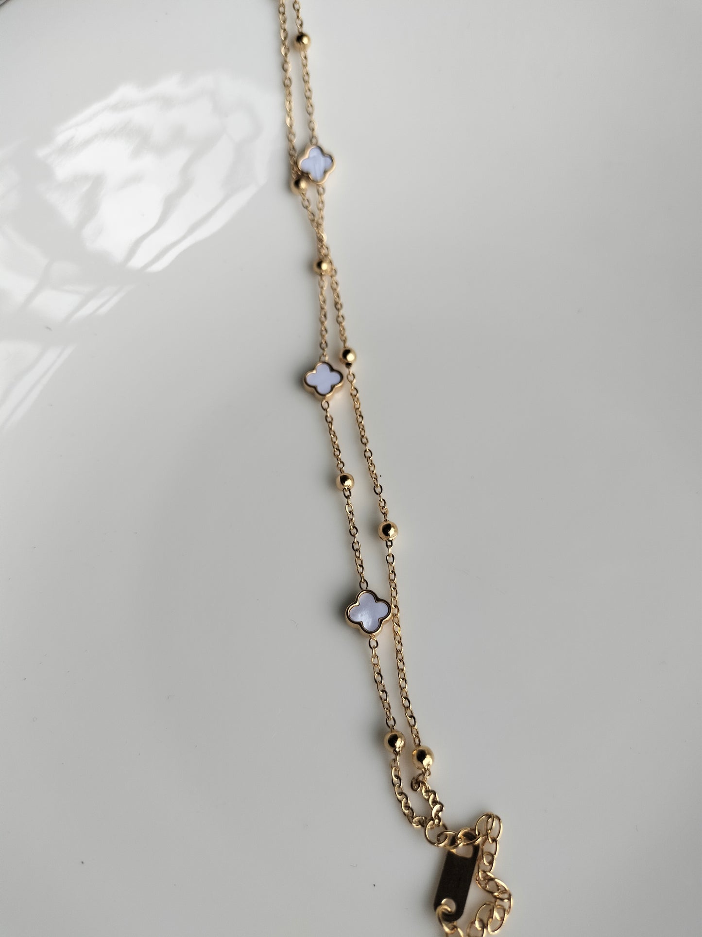 Double chain white mini clovar bracelet