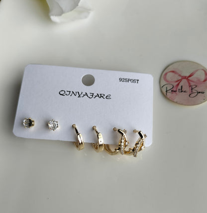 Tiny Stud Set Golden