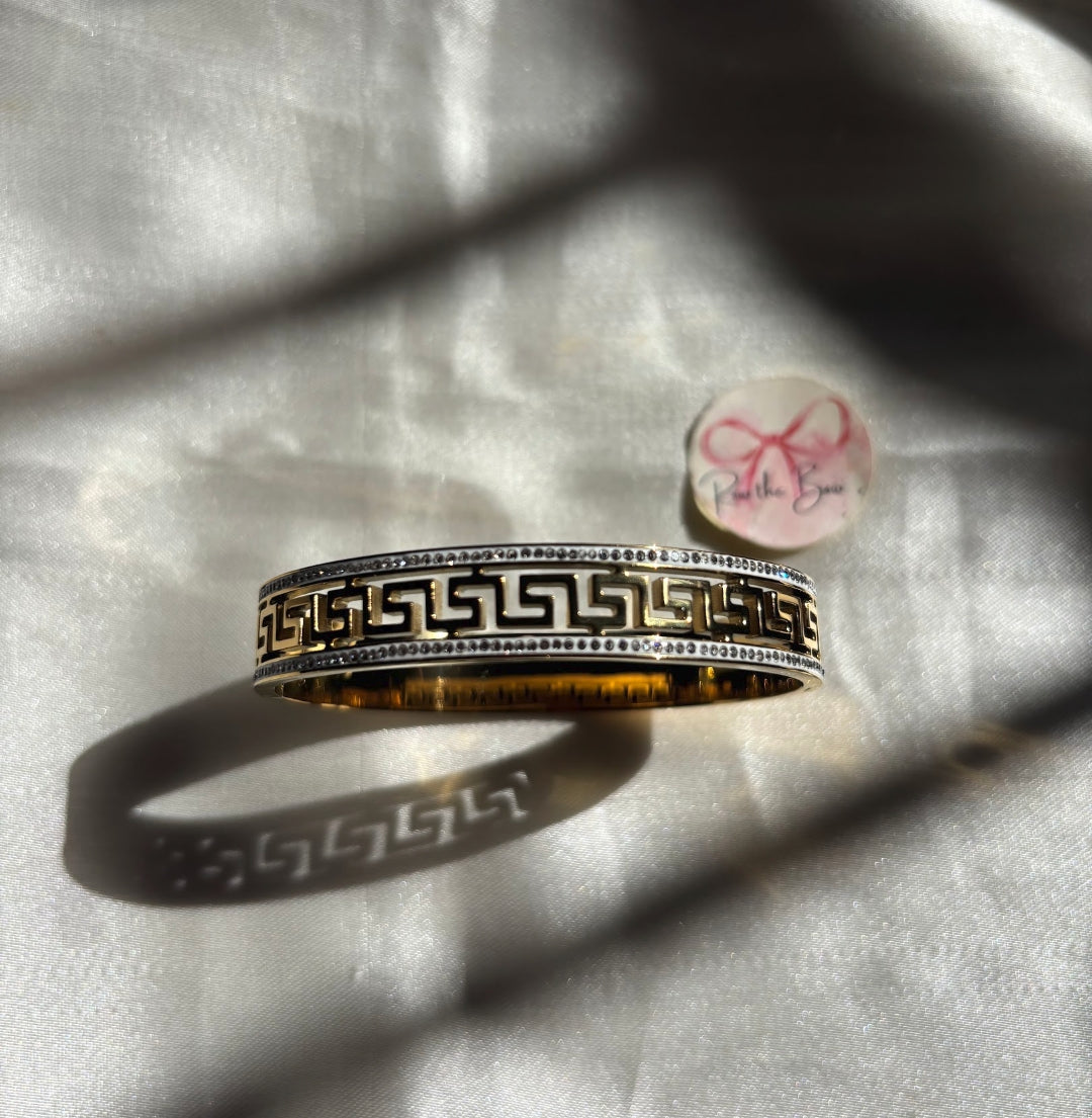 S cross bangle bracelet