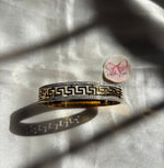 Load image into Gallery viewer, S cross bangle bracelet
