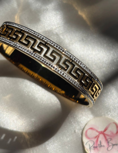 S cross bangle bracelet