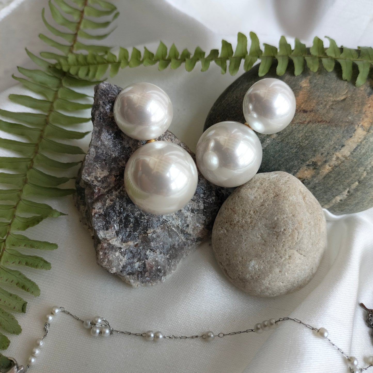 Pearl Droplet earring