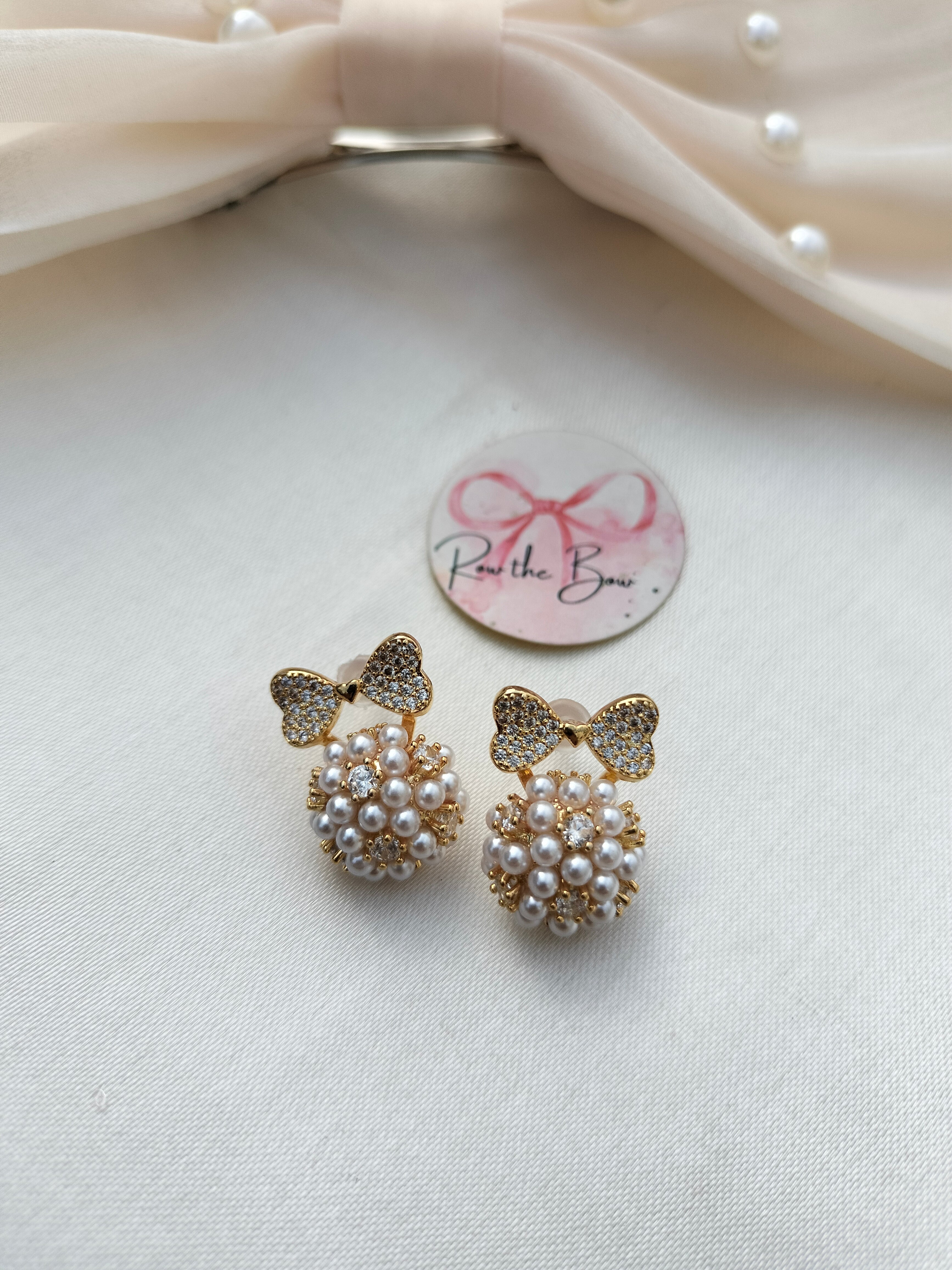 Kitty Bow earring