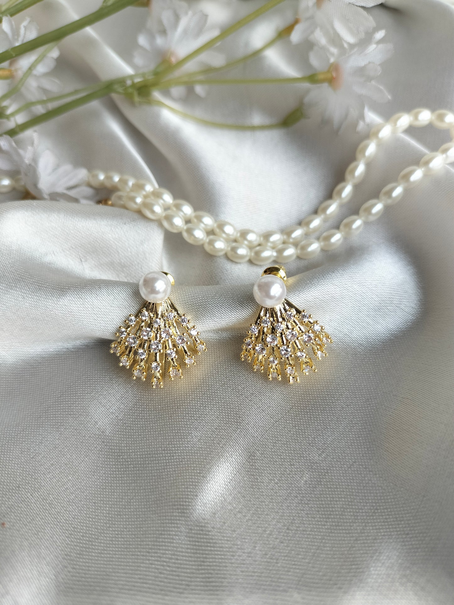 Pearl Zircon Nest Golden