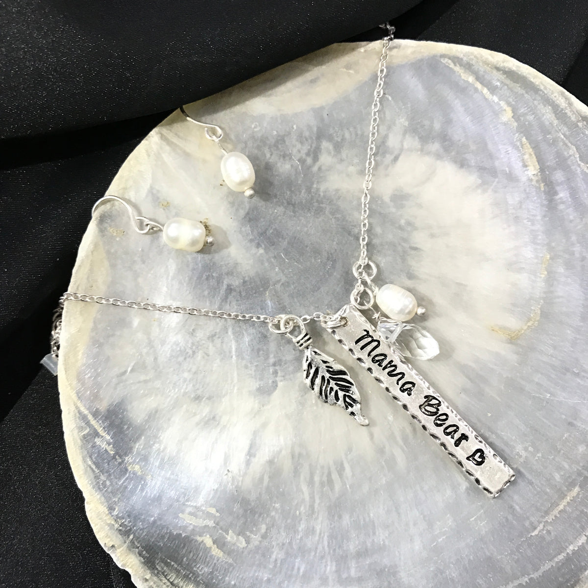 Pearl Engraved Set