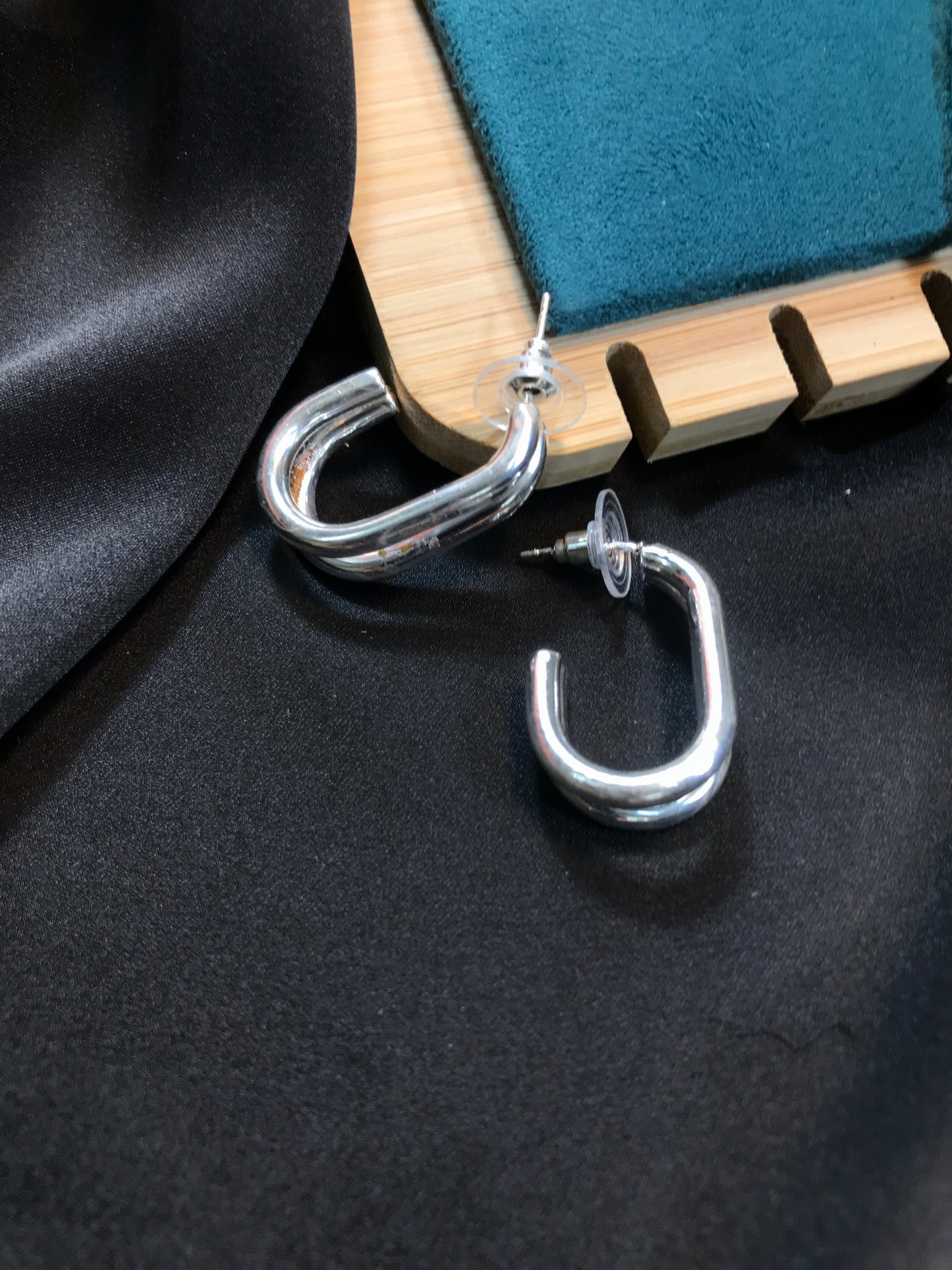 Silver Double Line Oval Hoop