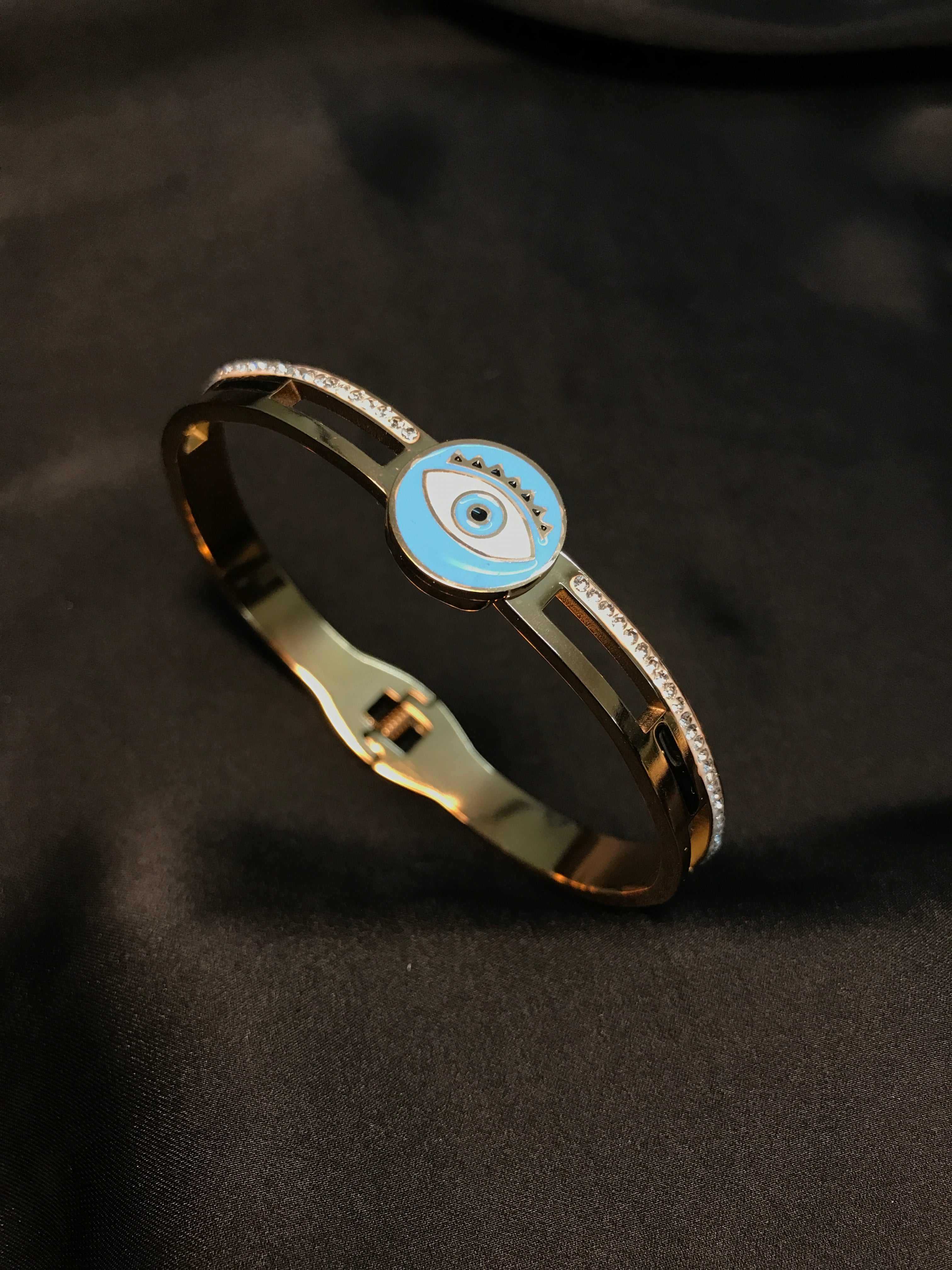 Titanium Eye Bracelet