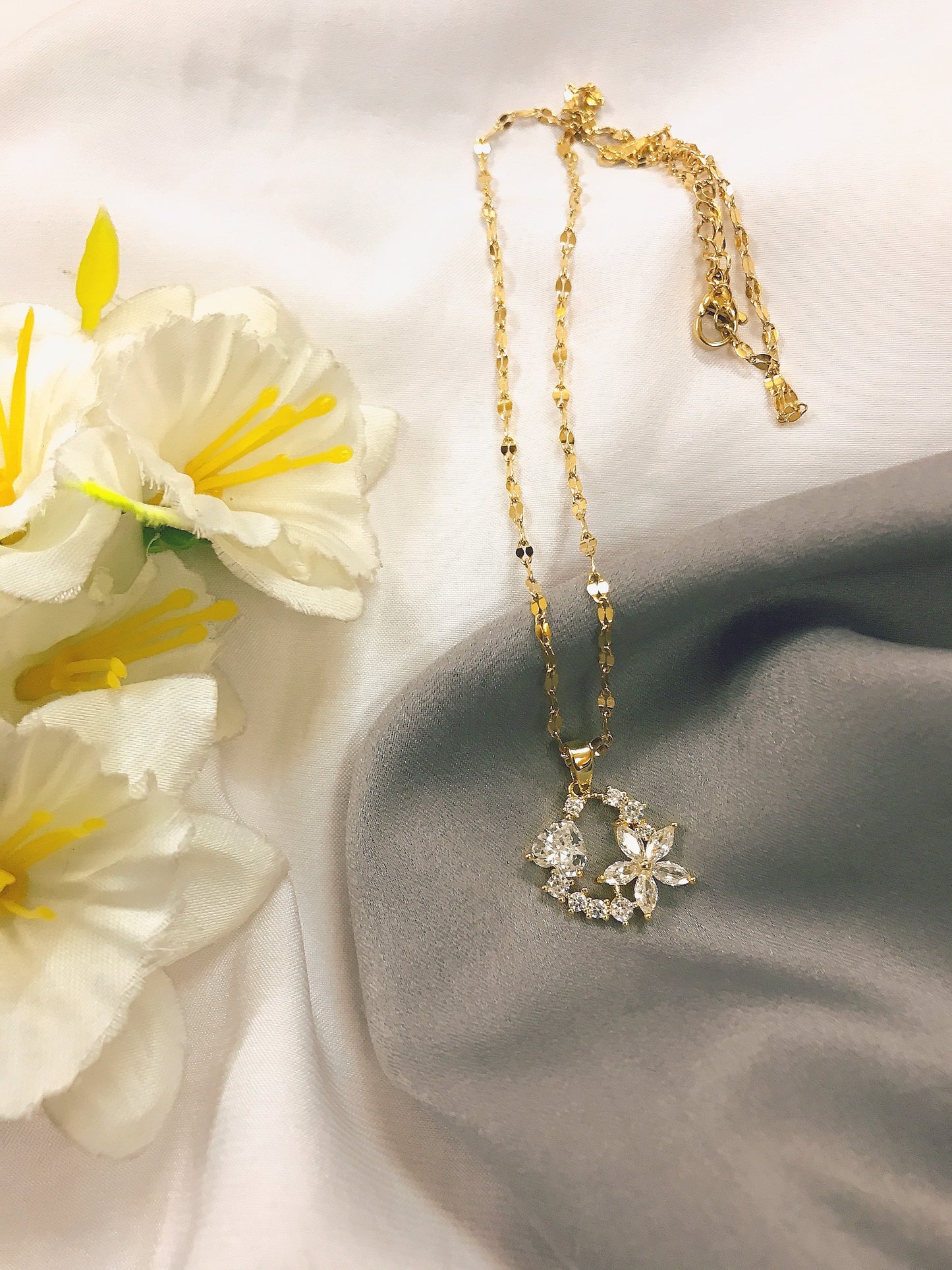 Floral Heart Pendant-003