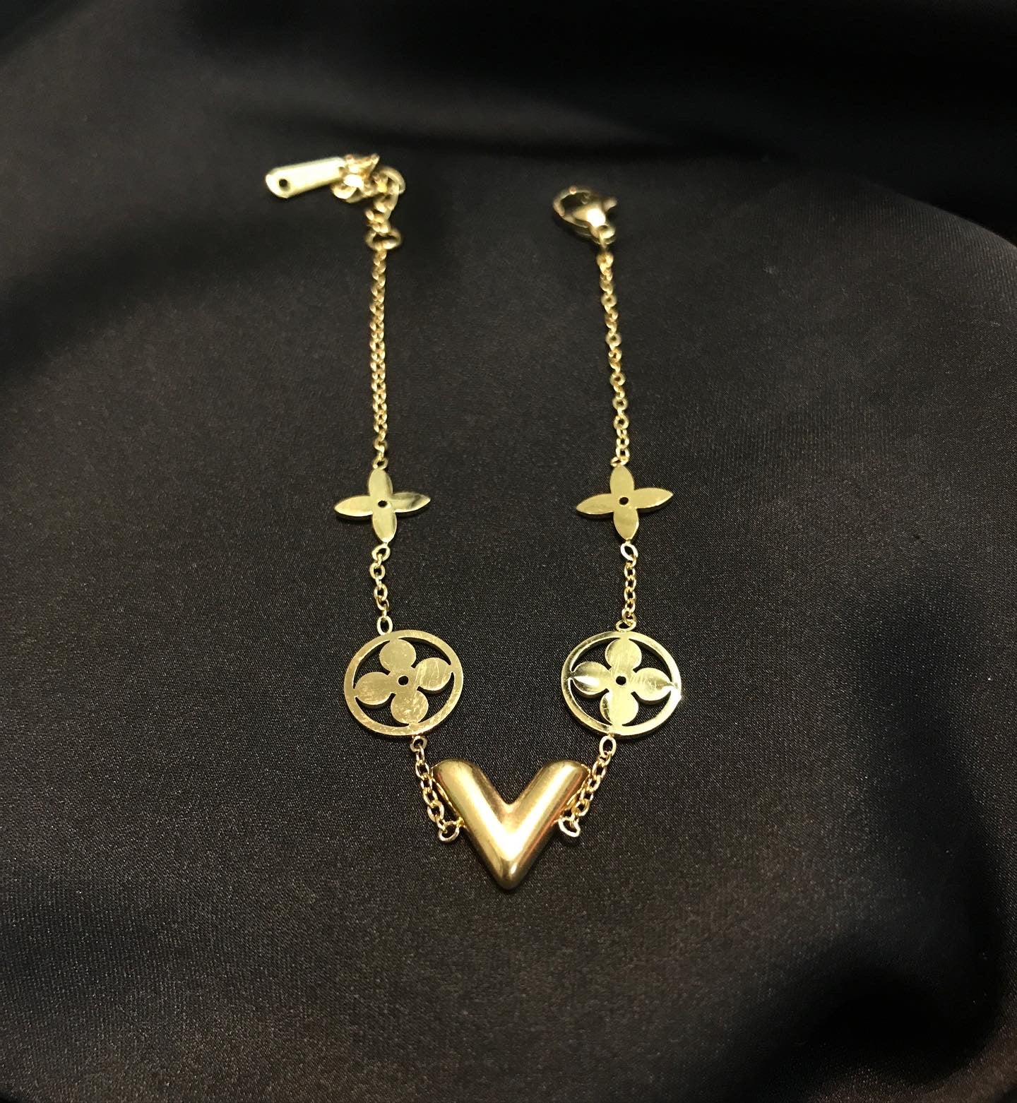 Luis Golden Chain Bracelet-05