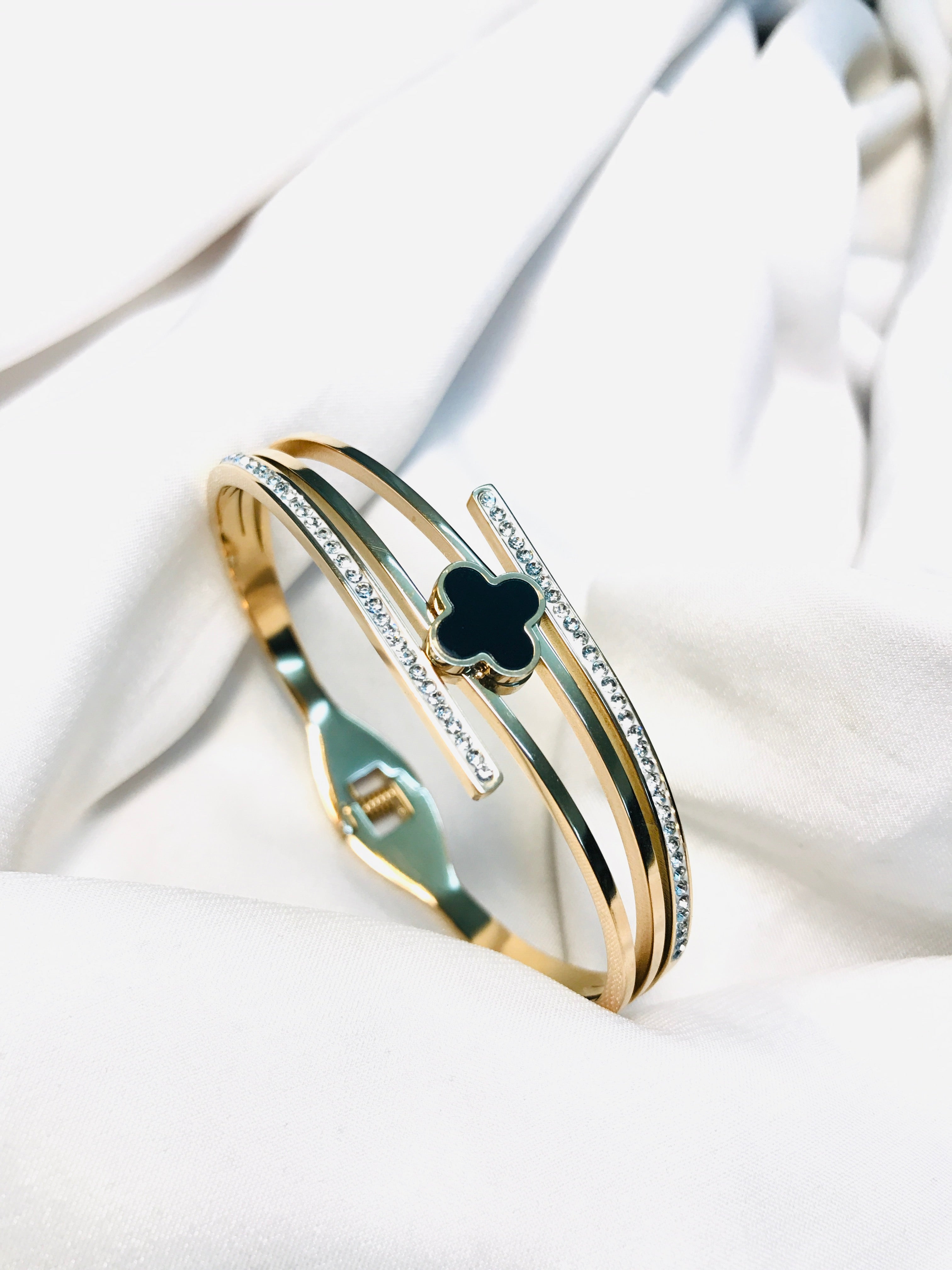 Titanium RoseGold Bracelet Clovar-12