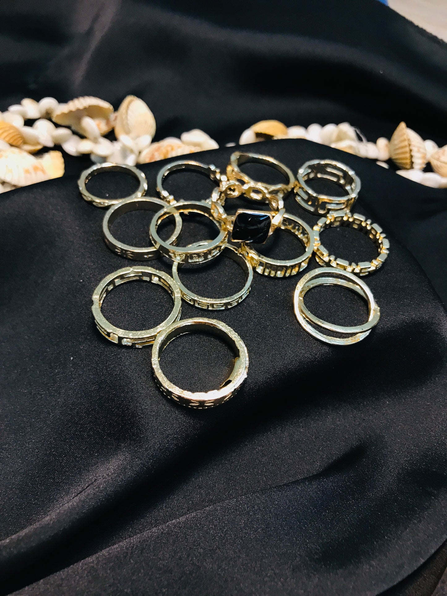 Black Ring Set (R-61)