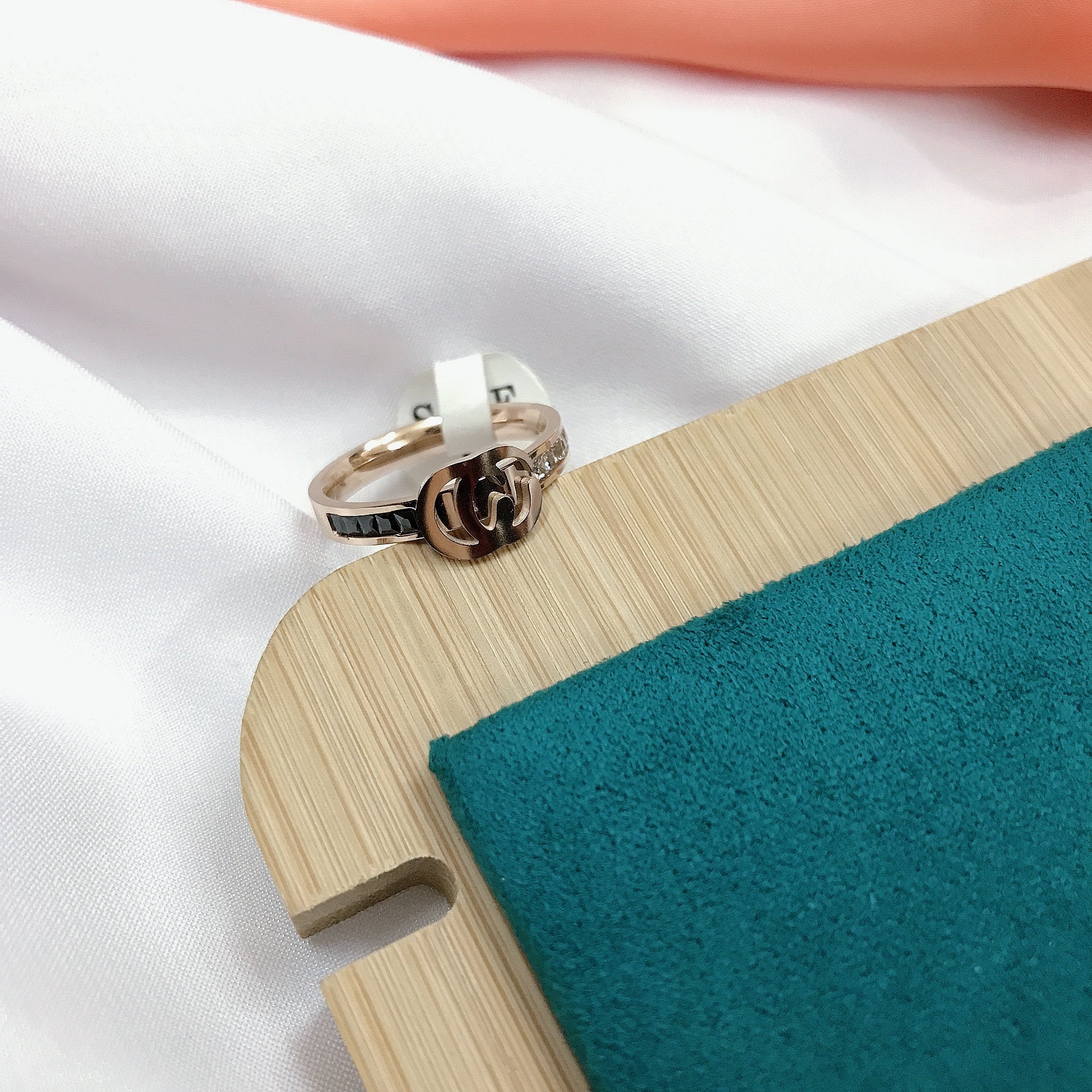 Titanium Ring Gussi