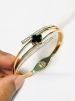 Load image into Gallery viewer, Titanium RoseGold Bracelet Clovar-12
