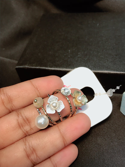 Multi Flower Ring Set