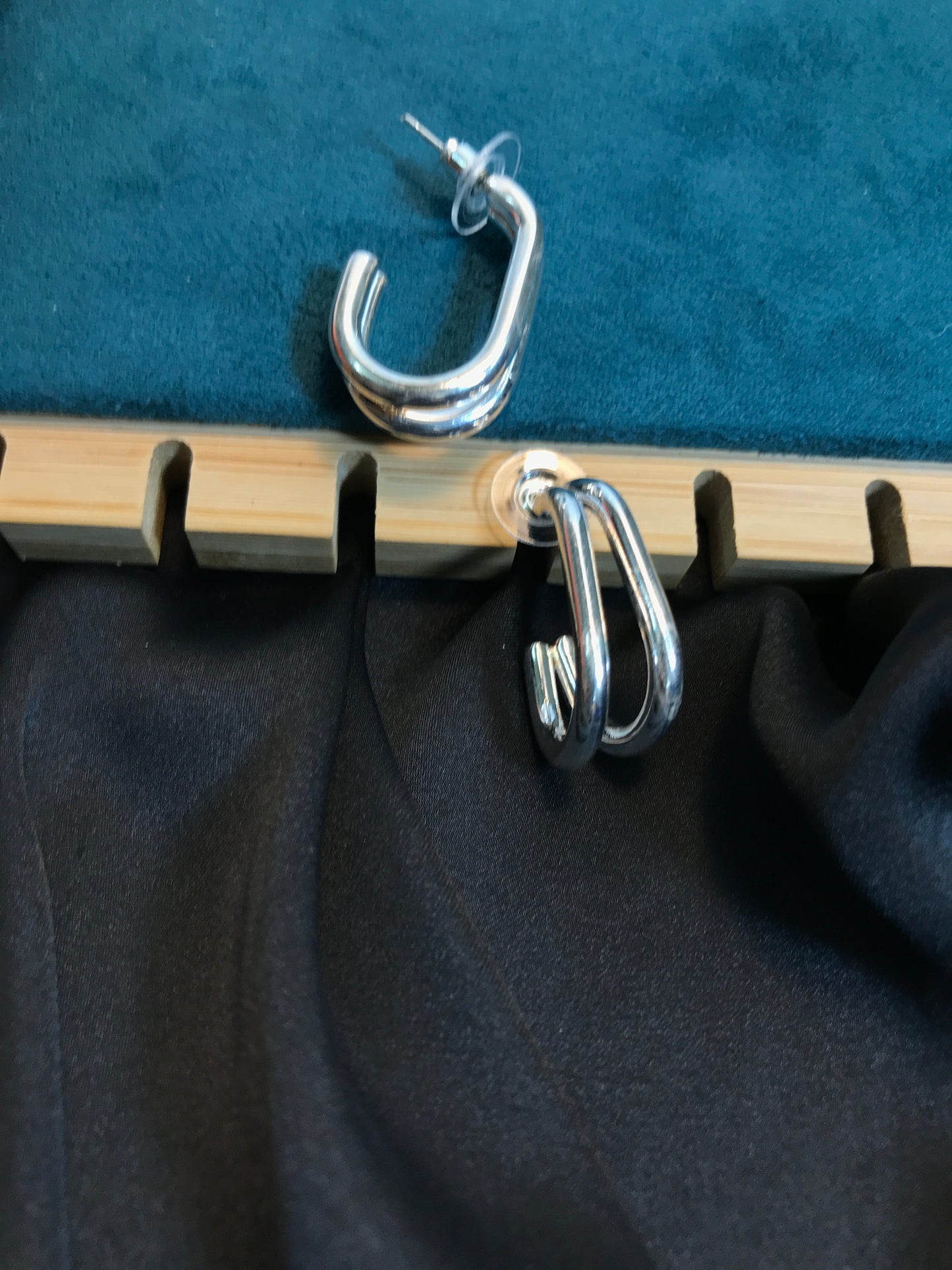 Silver Double Line Oval Hoop