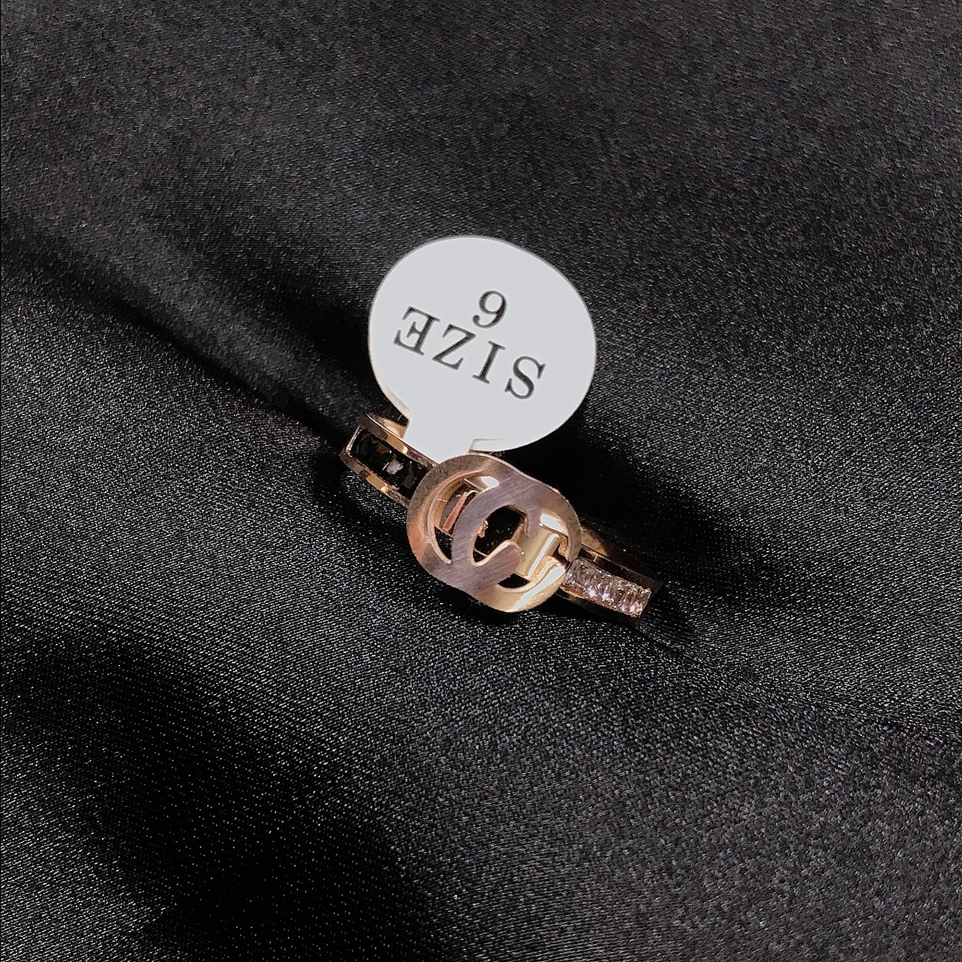 Titanium Ring Gussi