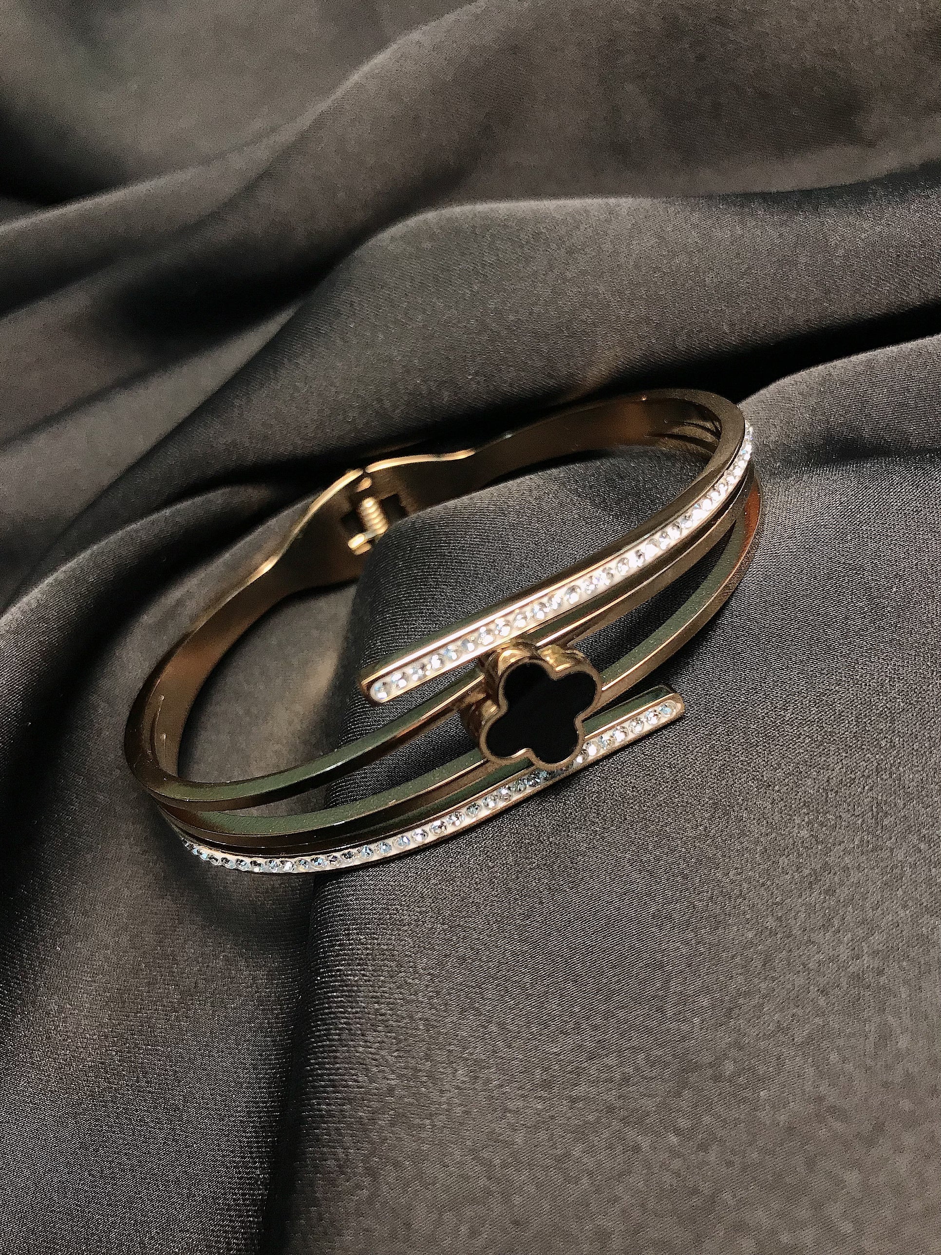 Titanium RoseGold Bracelet Clovar-12